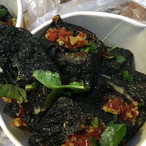 黑色经典臭豆腐