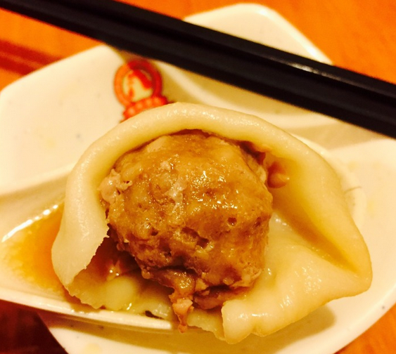 鸡鸣汤包