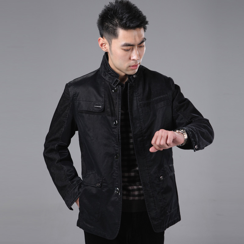 班尼路服装