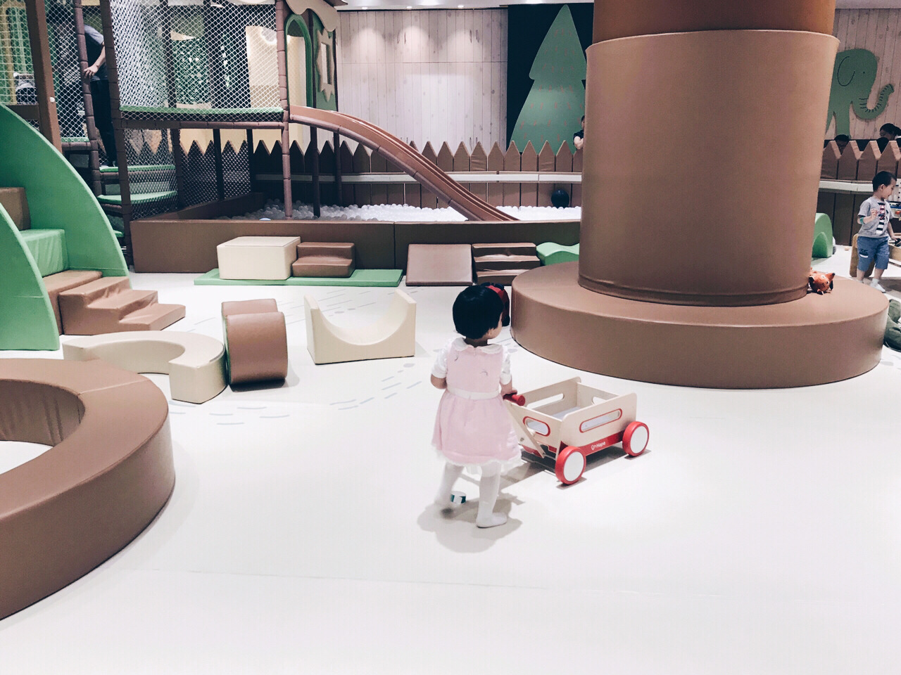 粒粒堡亲子餐厅