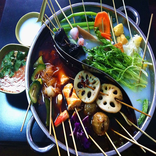 歪串串