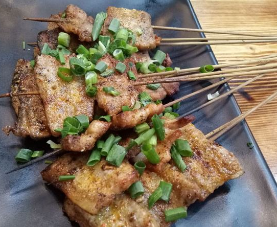 小猪仔石板烤肉