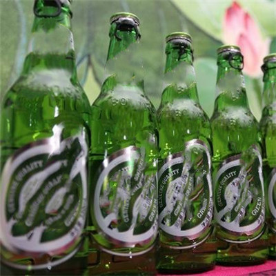 哈尔滨冰纯啤酒