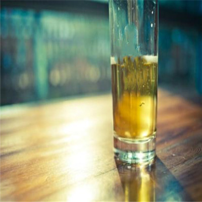 哈尔滨冰纯啤酒
