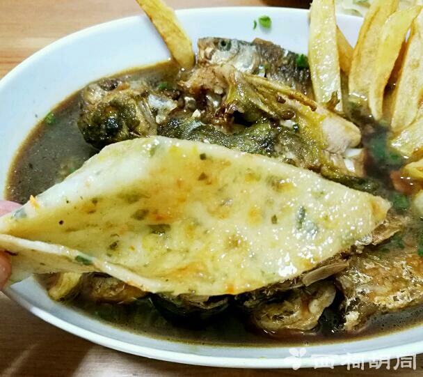 小鱼锅贴
