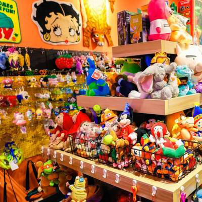 稀奇古怪玩具店