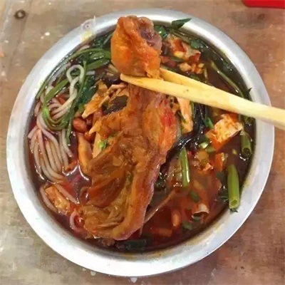 黄竹巷螺蛳粉