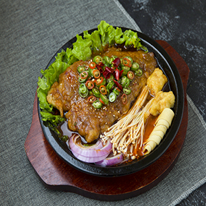 秦小鱼烤鱼饭