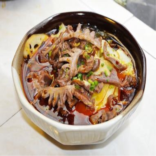 鄢知味冒菜