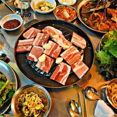 赞酱特色石棉烤肉