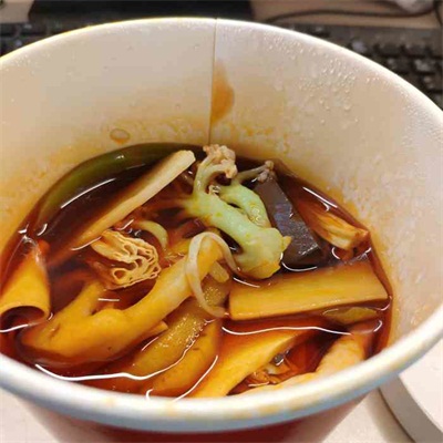行走的火锅杯