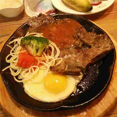 悦牛牛排西餐厅