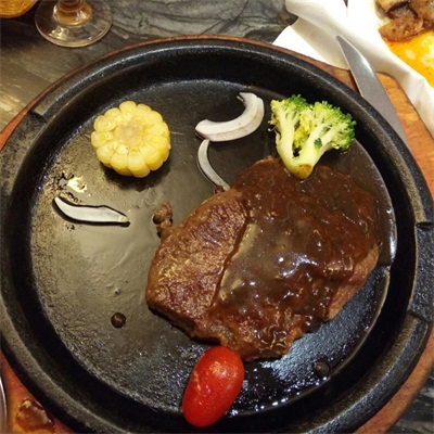 哈捞牛排海鲜自助餐厅