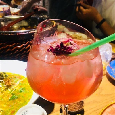 十里桃花音乐餐厅